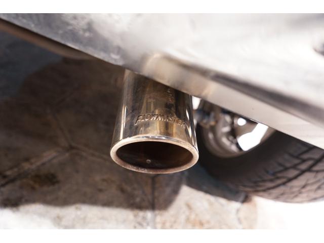 ハマーＨ２ ラグジュアリーパッケージ　ホワイトスタイリング　社外２４ＡＷ　サンルーフ　内装張替え　黒革シート　ＬＥＤテール　社外マフラー　社外ビッグナビインストール（52枚目）