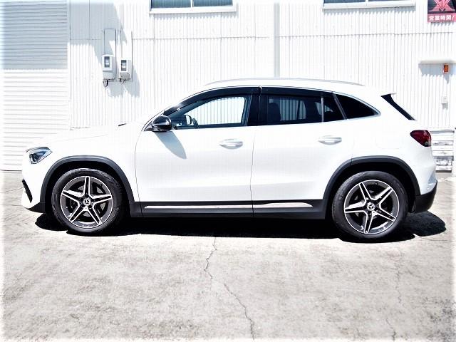 ＧＬＡクラス ＧＬＡ２００ｄ　４Ｍ　　ＡＭＧレザエクスクルーシブＰ　アドバンスＰＫＧ　レーダーセーフティーＰＫＧ　１オーナー　アドバンスサウンドシステム　純正ナビ　地デジ　全方位カメ　ＥＴＣ　前後ドラレコ　ワイヤレス充電　ＨＵＤ　本革シート　電動シート　シートヒーター（6枚目）