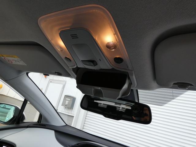 プリウス Sセーフティプラス 純正9インチナビ 地デジ Bモニ ETC レーダー探知機 ドラレコ 障害物センサー HUD ドライブサポートイルミ レーダークルーズ セーフティセンス LEDフォグ&ヘッドライト(32枚目)