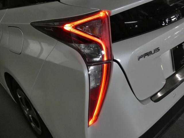 プリウス Sセーフティプラス 純正9インチナビ 地デジ Bモニ ETC レーダー探知機 ドラレコ 障害物センサー HUD ドライブサポートイルミ レーダークルーズ セーフティセンス LEDフォグ&ヘッドライト(58枚目)