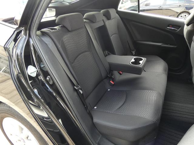 プリウス Ｓセーフティプラス　カロッツェリア９インチナビ　地デジＴＶ　Ｂモニター　ＥＴＣ　障害物センサー　レーダークルーズ　セーフティセンス　ＬＥＤフォグ＆ヘッドライト（13枚目）