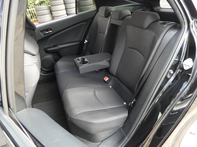 プリウス Ｓセーフティプラス　カロッツェリア９インチナビ　地デジＴＶ　Ｂモニター　ＥＴＣ　障害物センサー　レーダークルーズ　セーフティセンス　ＬＥＤフォグ＆ヘッドライト（16枚目）