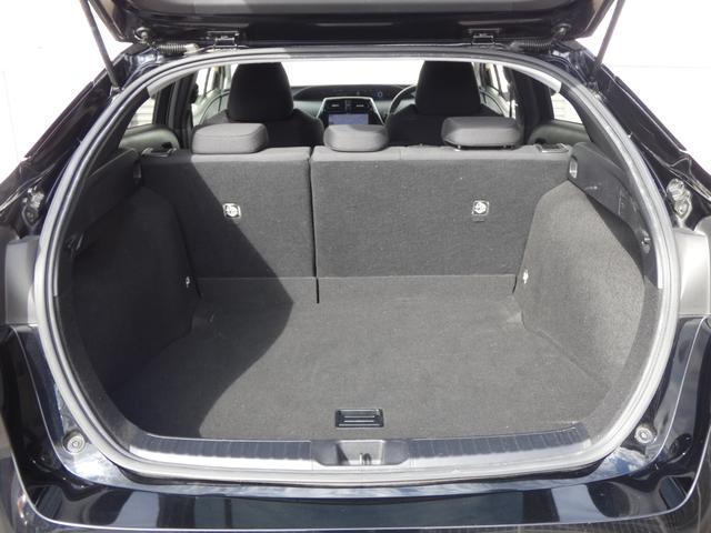 プリウス Ｓセーフティプラス　カロッツェリア９インチナビ　地デジＴＶ　Ｂモニター　ＥＴＣ　障害物センサー　レーダークルーズ　セーフティセンス　ＬＥＤフォグ＆ヘッドライト（17枚目）