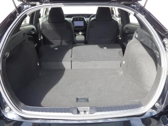 プリウス Ｓセーフティプラス　カロッツェリア９インチナビ　地デジＴＶ　Ｂモニター　ＥＴＣ　障害物センサー　レーダークルーズ　セーフティセンス　ＬＥＤフォグ＆ヘッドライト（18枚目）