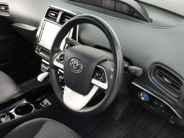 プリウス Ｓセーフティプラス　カロッツェリア９インチナビ　地デジＴＶ　Ｂモニター　ＥＴＣ　障害物センサー　レーダークルーズ　セーフティセンス　ＬＥＤフォグ＆ヘッドライト（23枚目）