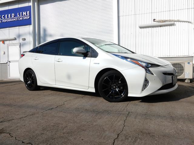 プリウス Ｓセーフティプラス　純正９インチナビ　地デジＴＶ　Ｂモニター　社外１７ＡＷ　障害物センサー　ＬＥＤフォグ　ＥＴＣ　レーダークルーズ　セーフティセンス（3枚目）