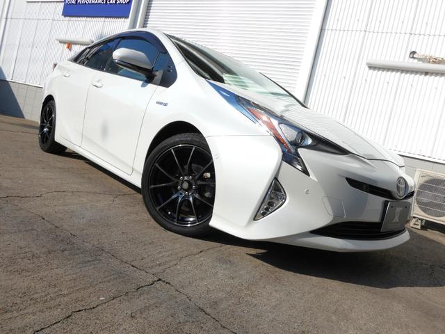 プリウス Ｓセーフティプラス　純正９インチナビ　地デジＴＶ　Ｂモニター　社外１７ＡＷ　障害物センサー　ＬＥＤフォグ　ＥＴＣ　レーダークルーズ　セーフティセンス（4枚目）