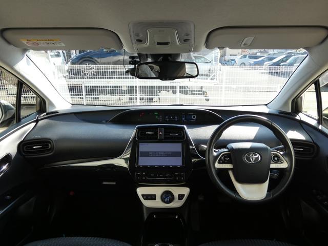 プリウス Ｓセーフティプラス　純正９インチナビ　地デジＴＶ　Ｂモニター　社外１７ＡＷ　障害物センサー　ＬＥＤフォグ　ＥＴＣ　レーダークルーズ　セーフティセンス（11枚目）