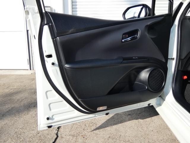 プリウス Ｓセーフティプラス　純正９インチナビ　地デジＴＶ　Ｂモニター　社外１７ＡＷ　障害物センサー　ＬＥＤフォグ　ＥＴＣ　レーダークルーズ　セーフティセンス（23枚目）