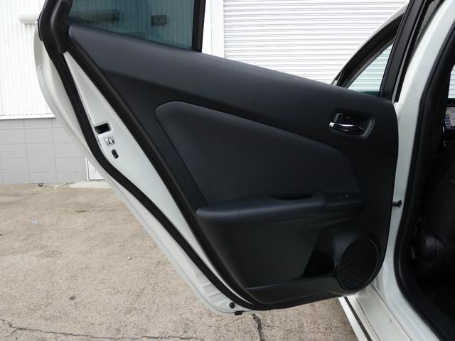 プリウス Aプレミアム アルパイン12型フローティングナビ モデリスタエアロ ADVAN18AW S-Rダウンサス 本革 レーダー探知機 シートヒーター&ベンチレーション 地デジ Bモニ ETC ドライブサポートイルミ(24枚目)