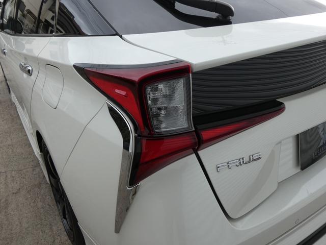 プリウス Aプレミアム アルパイン12型フローティングナビ モデリスタエアロ ADVAN18AW S-Rダウンサス 本革 レーダー探知機 シートヒーター&ベンチレーション 地デジ Bモニ ETC ドライブサポートイルミ(62枚目)