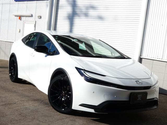 プリウス Ｘ　新品１９ＡＷ＆新品タイヤ　純正ナビ付８インチディスプレイオーディオ　地デジＴＶ　Ｂモニター　ＥＴＣ　前後ドラレコ　ＢＳＭ　障害物センサー　セーフティセンス（2枚目）