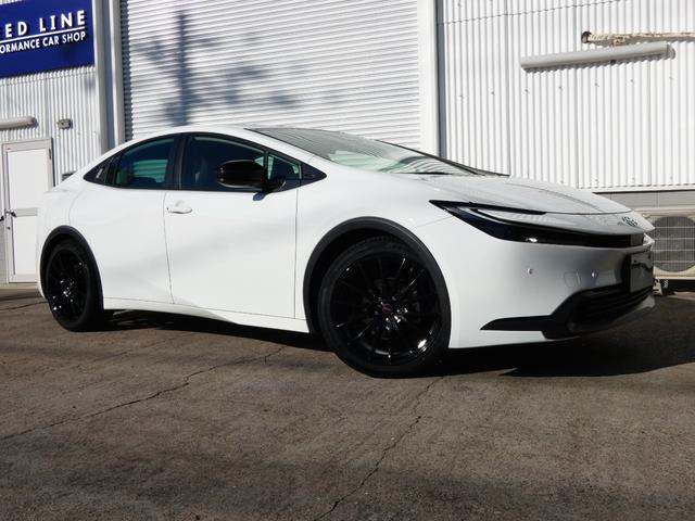 プリウス Ｘ　新品１９ＡＷ＆新品タイヤ　純正ナビ付８インチディスプレイオーディオ　地デジＴＶ　Ｂモニター　ＥＴＣ　前後ドラレコ　ＢＳＭ　障害物センサー　セーフティセンス（3枚目）