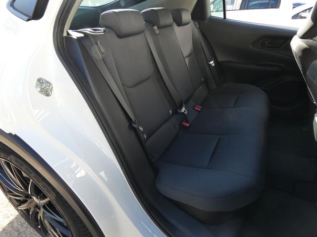 プリウス Ｘ　新品１９ＡＷ＆新品タイヤ　純正ナビ付８インチディスプレイオーディオ　地デジＴＶ　Ｂモニター　ＥＴＣ　前後ドラレコ　ＢＳＭ　障害物センサー　セーフティセンス（13枚目）