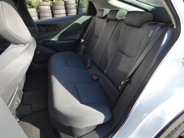 プリウス Ｘ　新品１９ＡＷ＆新品タイヤ　純正ナビ付８インチディスプレイオーディオ　地デジＴＶ　Ｂモニター　ＥＴＣ　前後ドラレコ　ＢＳＭ　障害物センサー　セーフティセンス（15枚目）