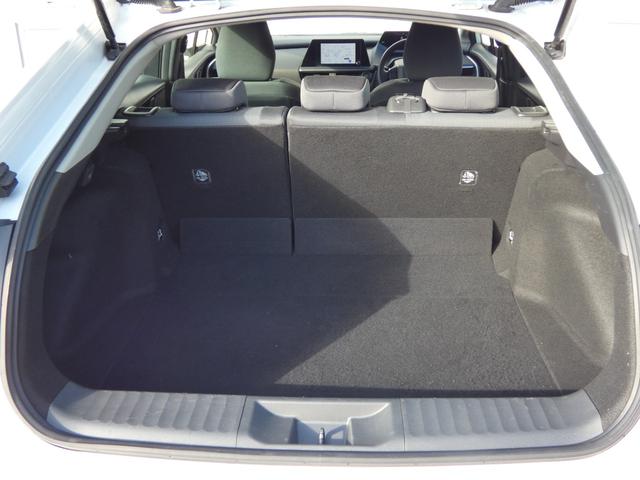 プリウス Ｘ　新品１９ＡＷ＆新品タイヤ　純正ナビ付８インチディスプレイオーディオ　地デジＴＶ　Ｂモニター　ＥＴＣ　前後ドラレコ　ＢＳＭ　障害物センサー　セーフティセンス（16枚目）