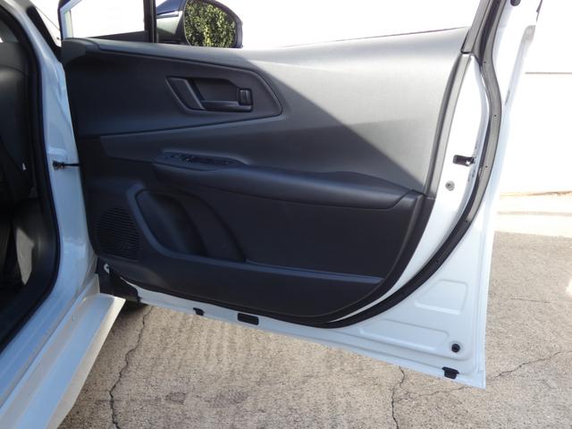 プリウス Ｘ　新品１９ＡＷ＆新品タイヤ　純正ナビ付８インチディスプレイオーディオ　地デジＴＶ　Ｂモニター　ＥＴＣ　前後ドラレコ　ＢＳＭ　障害物センサー　セーフティセンス（18枚目）