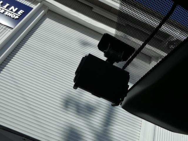 プリウス Ｘ　新品１９ＡＷ＆新品タイヤ　純正ナビ付８インチディスプレイオーディオ　地デジＴＶ　Ｂモニター　ＥＴＣ　前後ドラレコ　ＢＳＭ　障害物センサー　セーフティセンス（35枚目）