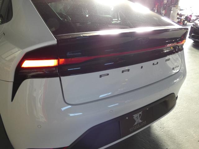プリウス Ｘ　新品１９ＡＷ＆新品タイヤ　純正ナビ付８インチディスプレイオーディオ　地デジＴＶ　Ｂモニター　ＥＴＣ　前後ドラレコ　ＢＳＭ　障害物センサー　セーフティセンス（54枚目）