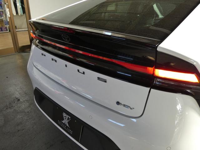 プリウス Ｘ　新品１９ＡＷ＆新品タイヤ　純正ナビ付８インチディスプレイオーディオ　地デジＴＶ　Ｂモニター　ＥＴＣ　前後ドラレコ　ＢＳＭ　障害物センサー　セーフティセンス（55枚目）