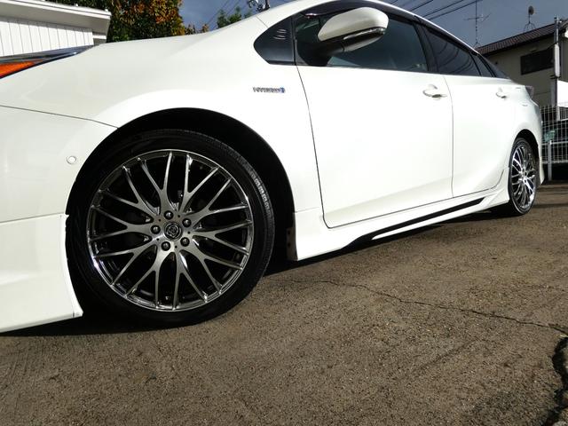 プリウス Ａプレミアム　純正９インチナビ　モデリスタフルエアロ　本革シート　社外１８ＡＷ　電動シート　シートヒーター　地デジ　Ｂモニ　ＥＴＣ　ＢＳＭ　ＨＵＤ　障害物センサー　レーダークルーズ　セーフティセンス（46枚目）