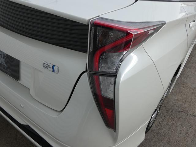 プリウス Ａプレミアム　純正９インチナビ　モデリスタフルエアロ　本革シート　社外１８ＡＷ　電動シート　シートヒーター　地デジ　Ｂモニ　ＥＴＣ　ＢＳＭ　ＨＵＤ　障害物センサー　レーダークルーズ　セーフティセンス（60枚目）