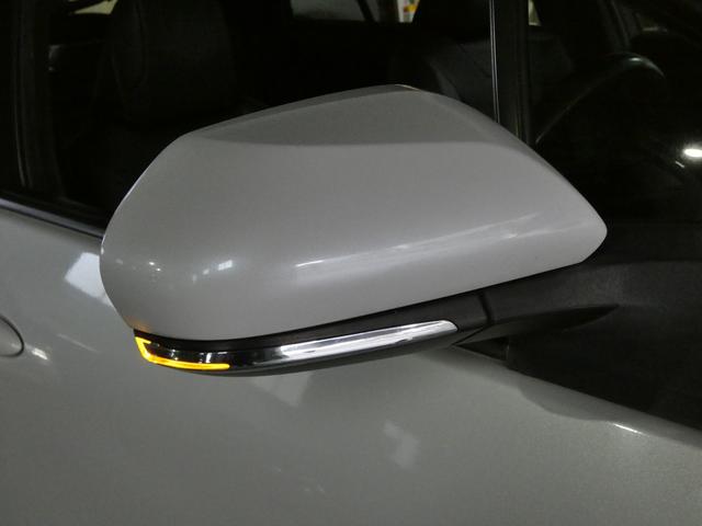 プリウス Ａプレミアム　純正９インチナビ　モデリスタフルエアロ　本革シート　社外１８ＡＷ　電動シート　シートヒーター　地デジ　Ｂモニ　ＥＴＣ　ＢＳＭ　ＨＵＤ　障害物センサー　レーダークルーズ　セーフティセンス（63枚目）