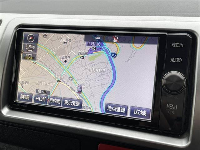 ハイエースバン ロングスーパーＧＬ　純正ＳＤナビ　バックカメラ　ＬＥＤヘッドライト　スマートキー　ＥＴＣ　地デジＴＶ　オートハイビーム　Ｂｌｕｅｔｏｏｔｈ　フォグランプ　プッシュスタート　両側スライドドア（4枚目）
