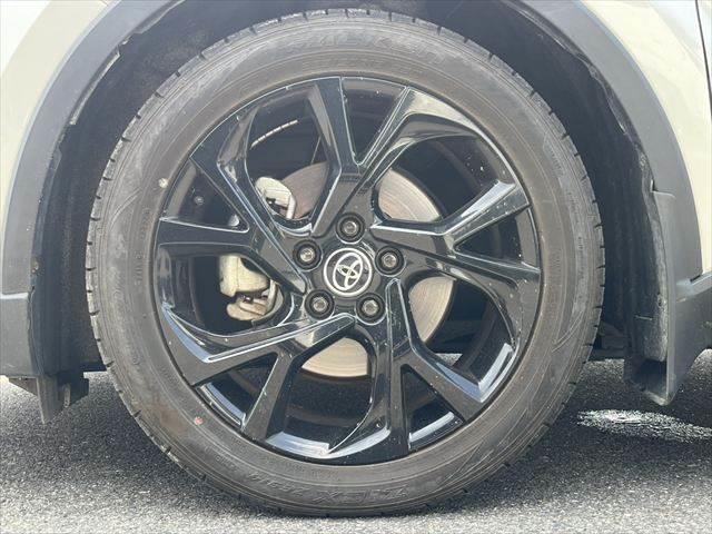 Ｃ－ＨＲ Ｇ　モード　ネロ　純正ＳＤナビ　レーダークルーズコントロール　バックカメラ　ＢＳＭ　シートヒーター　禁煙車　衝突軽減ブレーキ　Ｂｌｕｅｔｏｏｔｈ対応　フルセグＴＶ　ＥＴＣ　ＬＥＤヘッドライト　クリアランスソナー（31枚目）