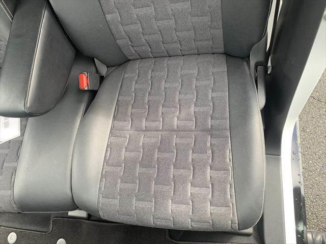 デリカミニ T プレミアム マイパイロット パワーパーキングブレーキ デジタルインナーミラー SDナビ 全周囲カメラ ハーフレザーシート レーダークルーズコントロール 両側パワースライドドア(66枚目)