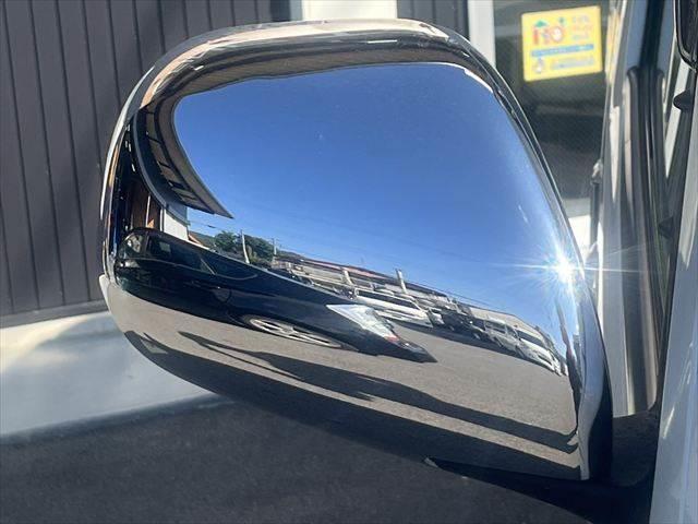 ハイエースバン ロングスーパーＧＬ　ＳＤナビ　バックカメラ　フリップダウンモニター　フロントエアロ　ＥＴＣ　リヤエアロ　１７インチアルミホイール　ローダウン　キーレス　ＭＴモード付きＡＴ　ＬＥＤヘッドライト　Ｂｌｕｅｔｏｏｔｈ　フルセグ（26枚目）