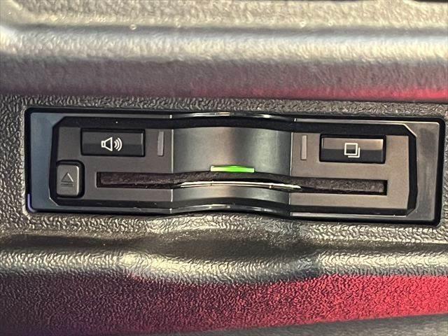 ハイエースバン ロングスーパーＧＬ　ＳＤナビ　バックカメラ　フリップダウンモニター　フロントエアロ　ＥＴＣ　リヤエアロ　１７インチアルミホイール　ローダウン　キーレス　ＭＴモード付きＡＴ　ＬＥＤヘッドライト　Ｂｌｕｅｔｏｏｔｈ　フルセグ（37枚目）