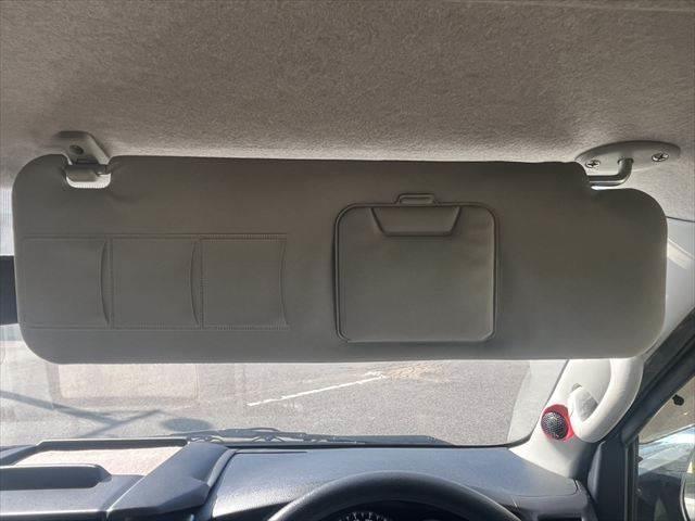 ハイエースバン ロングスーパーＧＬ　ＳＤナビ　バックカメラ　フリップダウンモニター　フロントエアロ　ＥＴＣ　リヤエアロ　１７インチアルミホイール　ローダウン　キーレス　ＭＴモード付きＡＴ　ＬＥＤヘッドライト　Ｂｌｕｅｔｏｏｔｈ　フルセグ（44枚目）