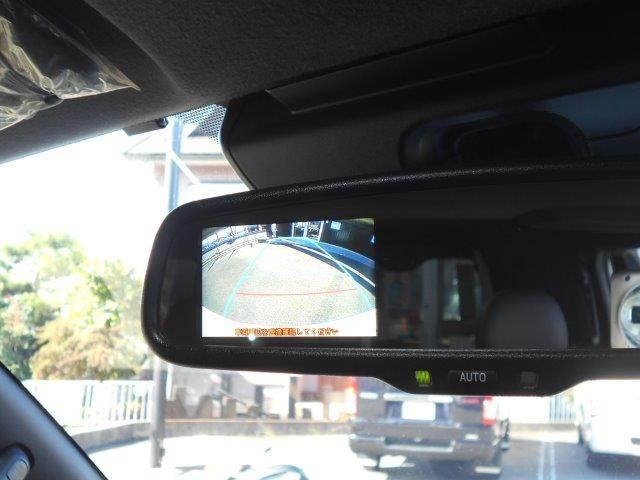 ハイエースバン スーパーＧＬ　ダークプライムＩＩ　５型セーフティセンス　メモリーナビ　バックカメラ　ワンオーナー　ローダウン　ＬＥＤヘッドライト　ＡＣ１００Ｖコンセント　デジタルインナーミラー　　Ｂｌｕｅｔｏｏｔｈ　フルセグ　ＥＴＣ　オートハイビーム（7枚目）