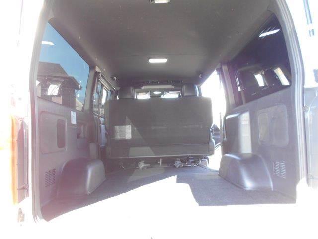 ハイエースバン スーパーＧＬ　ダークプライムＩＩ　５型セーフティセンス　メモリーナビ　バックカメラ　ワンオーナー　ローダウン　ＬＥＤヘッドライト　ＡＣ１００Ｖコンセント　デジタルインナーミラー　　Ｂｌｕｅｔｏｏｔｈ　フルセグ　ＥＴＣ　オートハイビーム（13枚目）