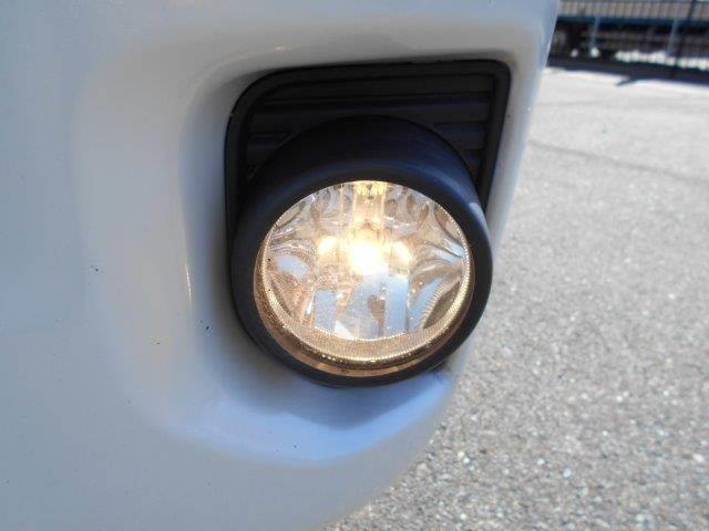 ハイエースバン スーパーＧＬ　ダークプライムＩＩ　５型セーフティセンス　メモリーナビ　バックカメラ　ワンオーナー　ローダウン　ＬＥＤヘッドライト　ＡＣ１００Ｖコンセント　デジタルインナーミラー　　Ｂｌｕｅｔｏｏｔｈ　フルセグ　ＥＴＣ　オートハイビーム（16枚目）