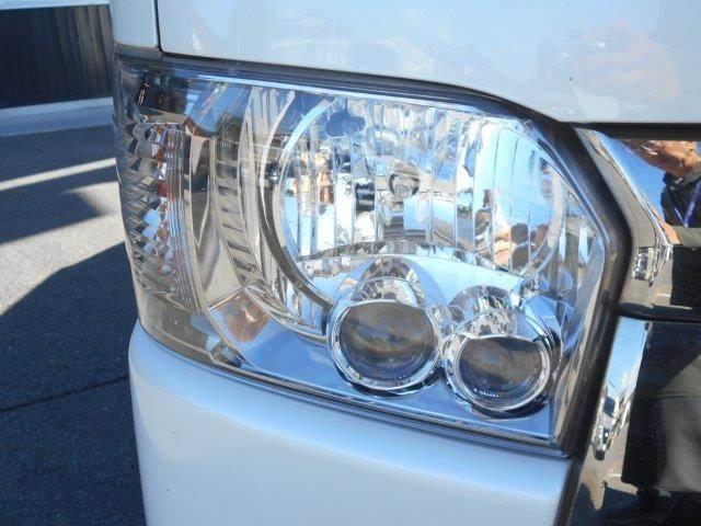 ハイエースバン スーパーＧＬ　ダークプライムＩＩ　５型セーフティセンス　メモリーナビ　バックカメラ　ワンオーナー　ローダウン　ＬＥＤヘッドライト　ＡＣ１００Ｖコンセント　デジタルインナーミラー　　Ｂｌｕｅｔｏｏｔｈ　フルセグ　ＥＴＣ　オートハイビーム（26枚目）
