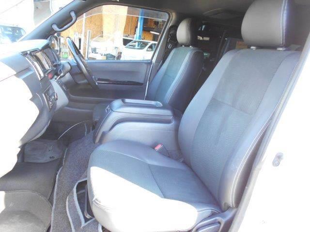 ハイエースバン スーパーＧＬ　ダークプライムＩＩ　５型セーフティセンス　メモリーナビ　バックカメラ　ワンオーナー　ローダウン　ＬＥＤヘッドライト　ＡＣ１００Ｖコンセント　デジタルインナーミラー　　Ｂｌｕｅｔｏｏｔｈ　フルセグ　ＥＴＣ　オートハイビーム（37枚目）