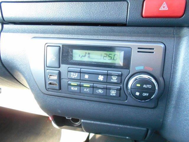 ハイエースバン スーパーＧＬ　ダークプライムＩＩ　５型セーフティセンス　メモリーナビ　バックカメラ　ワンオーナー　ローダウン　ＬＥＤヘッドライト　ＡＣ１００Ｖコンセント　デジタルインナーミラー　　Ｂｌｕｅｔｏｏｔｈ　フルセグ　ＥＴＣ　オートハイビーム（42枚目）