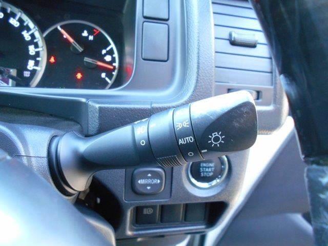 ハイエースバン スーパーＧＬ　ダークプライムＩＩ　５型セーフティセンス　メモリーナビ　バックカメラ　ワンオーナー　ローダウン　ＬＥＤヘッドライト　ＡＣ１００Ｖコンセント　デジタルインナーミラー　　Ｂｌｕｅｔｏｏｔｈ　フルセグ　ＥＴＣ　オートハイビーム（48枚目）