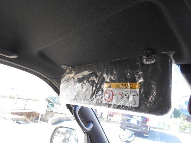 ハイエースバン スーパーＧＬ　ダークプライムＩＩ　５型セーフティセンス　メモリーナビ　バックカメラ　ワンオーナー　ローダウン　ＬＥＤヘッドライト　ＡＣ１００Ｖコンセント　デジタルインナーミラー　　Ｂｌｕｅｔｏｏｔｈ　フルセグ　ＥＴＣ　オートハイビーム（57枚目）