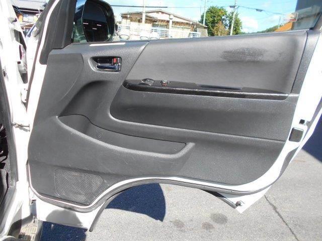 ハイエースバン スーパーＧＬ　ダークプライムＩＩ　５型セーフティセンス　メモリーナビ　バックカメラ　ワンオーナー　ローダウン　ＬＥＤヘッドライト　ＡＣ１００Ｖコンセント　デジタルインナーミラー　　Ｂｌｕｅｔｏｏｔｈ　フルセグ　ＥＴＣ　オートハイビーム（58枚目）