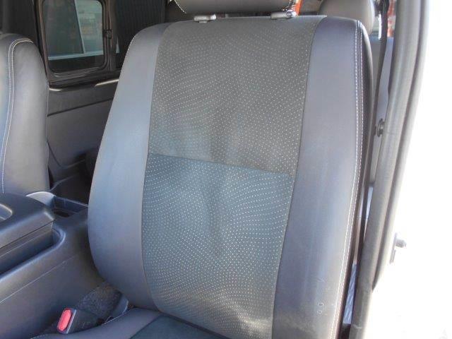 ハイエースバン スーパーＧＬ　ダークプライムＩＩ　５型セーフティセンス　メモリーナビ　バックカメラ　ワンオーナー　ローダウン　ＬＥＤヘッドライト　ＡＣ１００Ｖコンセント　デジタルインナーミラー　　Ｂｌｕｅｔｏｏｔｈ　フルセグ　ＥＴＣ　オートハイビーム（68枚目）