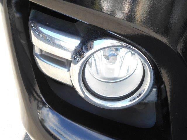 NV350キャラバンバン ロングプレミアムGX 純正SDナビ バックカメラ 両側スライドドア スマートキー 社外ベットキット 社外LEDテール 15インチアルミホイール Bluetooth フルセグTV ETC ミュージックサーバー 盗難防止装置(27枚目)