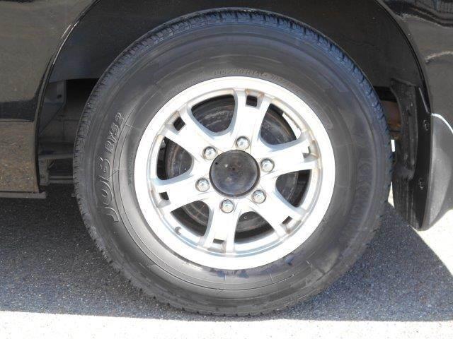 NV350キャラバンバン ロングプレミアムGX 純正SDナビ バックカメラ 両側スライドドア スマートキー 社外ベットキット 社外LEDテール 15インチアルミホイール Bluetooth フルセグTV ETC ミュージックサーバー 盗難防止装置(32枚目)