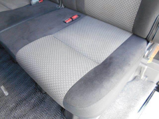 NV350キャラバンバン ロングプレミアムGX 純正SDナビ バックカメラ 両側スライドドア スマートキー 社外ベットキット 社外LEDテール 15インチアルミホイール Bluetooth フルセグTV ETC ミュージックサーバー 盗難防止装置(65枚目)