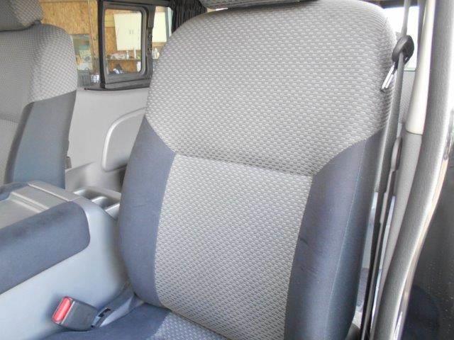 NV350キャラバンバン ロングプレミアムGX 純正SDナビ バックカメラ 両側スライドドア スマートキー 社外ベットキット 社外LEDテール 15インチアルミホイール Bluetooth フルセグTV ETC ミュージックサーバー 盗難防止装置(67枚目)