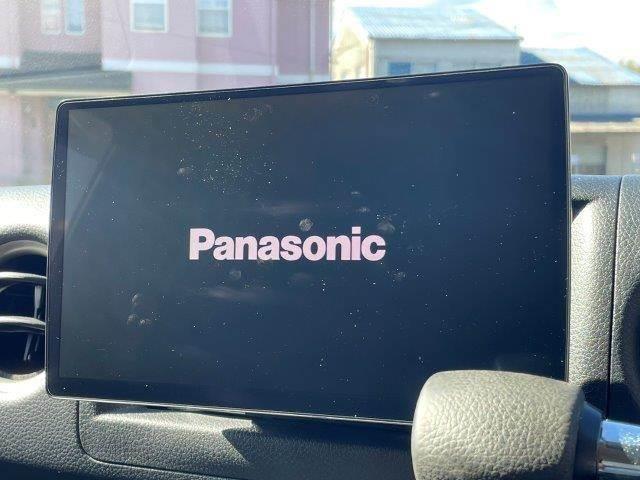 ＮＶ３５０キャラバンバン ロングライダープレミアムＧＸターボ　後期型　ワンオーナー　１０インチフローティングナビ　全周囲カメラ　ＬＥＤヘッドライト　衝突軽減ブレーキ　純正エアロ　フルセグＴＶ　Ｂｌｕｅｔｏｏｔｈ　スマートキー　ＬＥＤデイライト（4枚目）