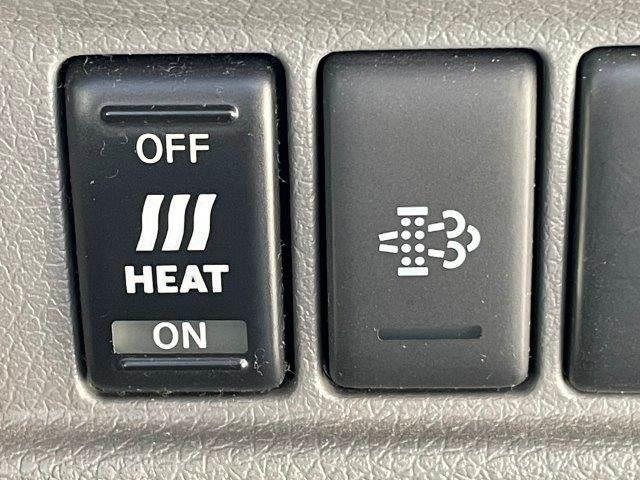 ＮＶ３５０キャラバンバン ロングライダープレミアムＧＸターボ　後期型　ワンオーナー　１０インチフローティングナビ　全周囲カメラ　ＬＥＤヘッドライト　衝突軽減ブレーキ　純正エアロ　フルセグＴＶ　Ｂｌｕｅｔｏｏｔｈ　スマートキー　ＬＥＤデイライト（12枚目）