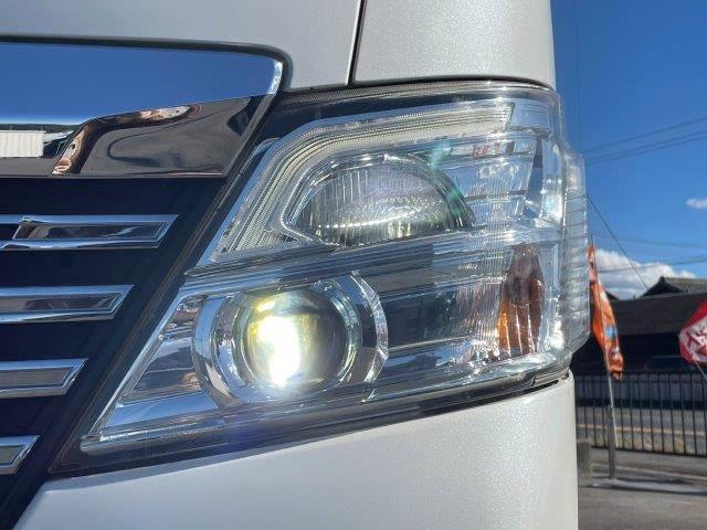 ＮＶ３５０キャラバンバン ロングライダープレミアムＧＸターボ　後期型　ワンオーナー　１０インチフローティングナビ　全周囲カメラ　ＬＥＤヘッドライト　衝突軽減ブレーキ　純正エアロ　フルセグＴＶ　Ｂｌｕｅｔｏｏｔｈ　スマートキー　ＬＥＤデイライト（17枚目）